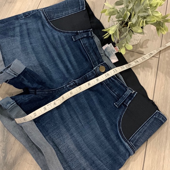 Maternity Shorts size 10 - Picture 6 of 12